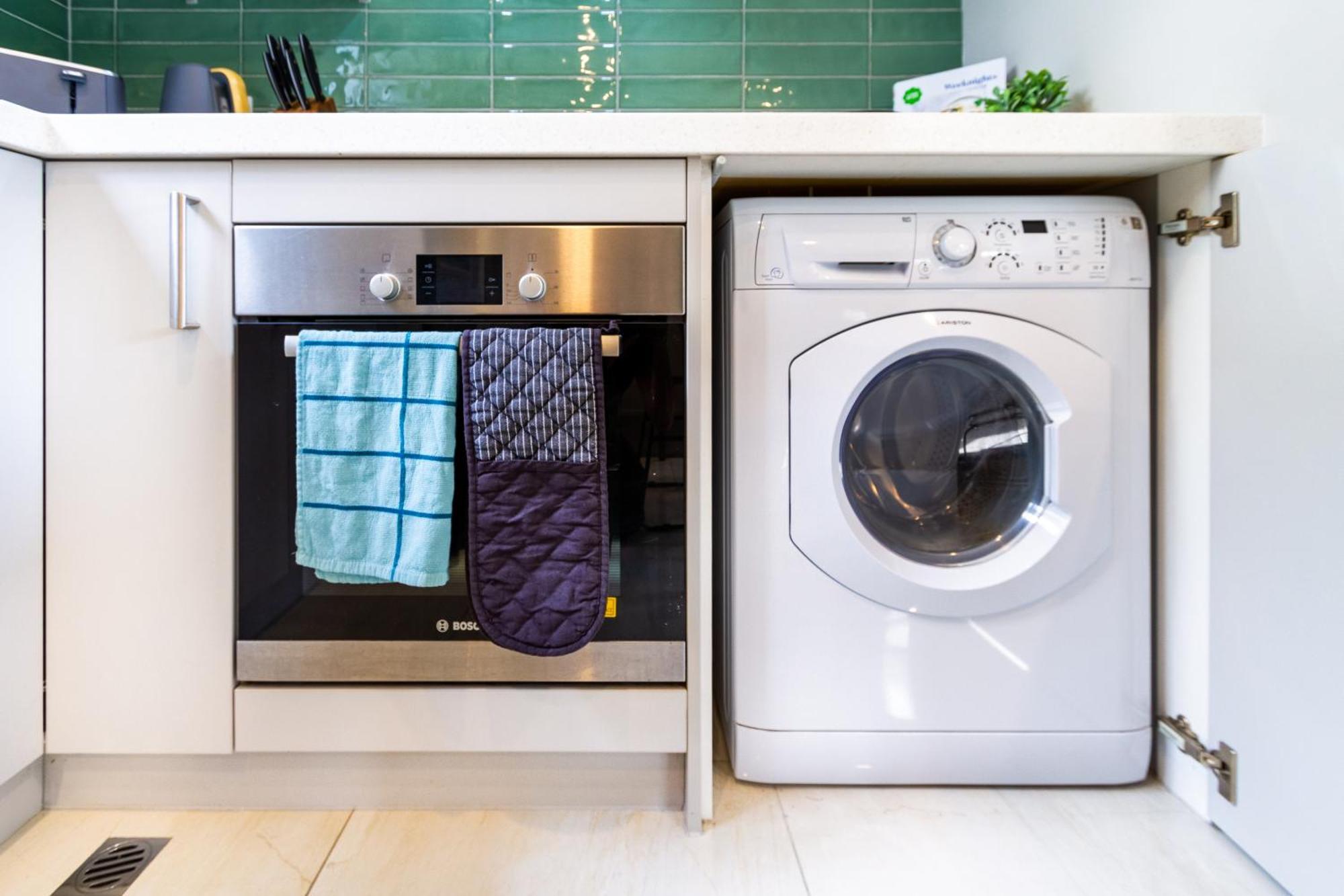 Latimer Square Luxe: 1Br W/ Sofa Bed Christchurch Ngoại thất bức ảnh